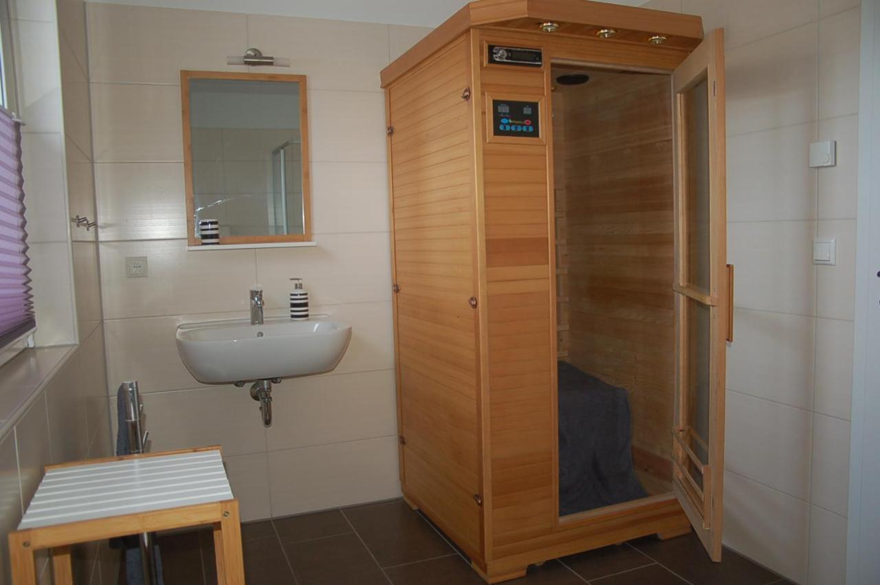 Behagliches Ferienhaus Zaunkoenig -Mit Kamin Und Sauna Tanne Buitenkant foto